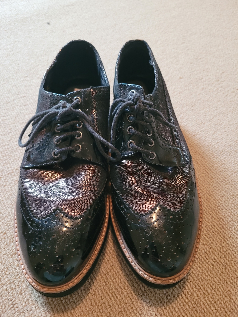 Women's Black Metallic Brogue Oxford Lace-Up Shoes